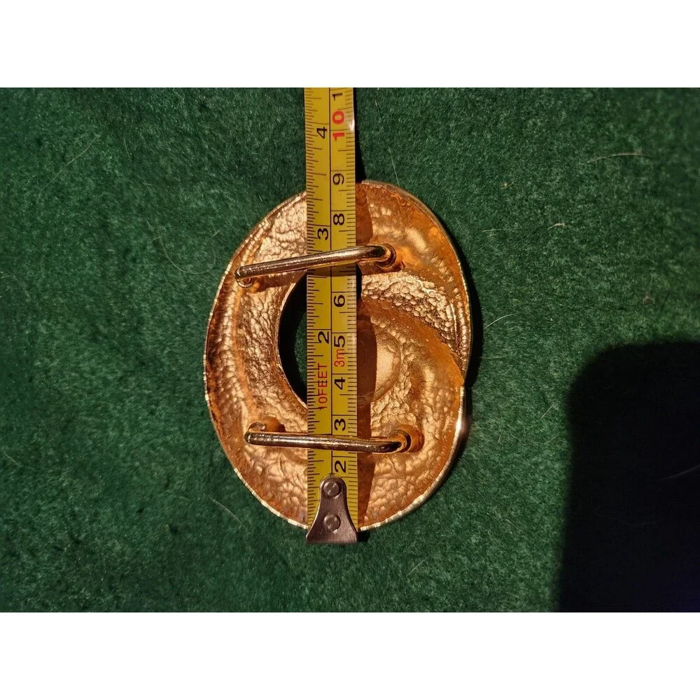Vtg. 1970's Alexis Kirk Gold Tone Belt Buckle (O-14)